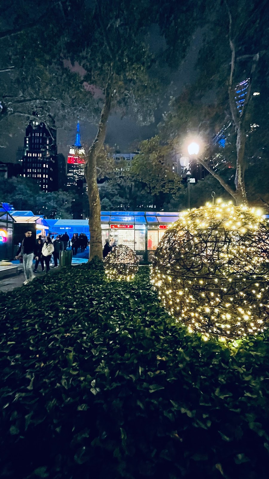 Bank of America Winter Village At Bryant Park | 42nd Street and, 6th Ave, New York, NY 10018, USA | Phone: (212) 768-4242