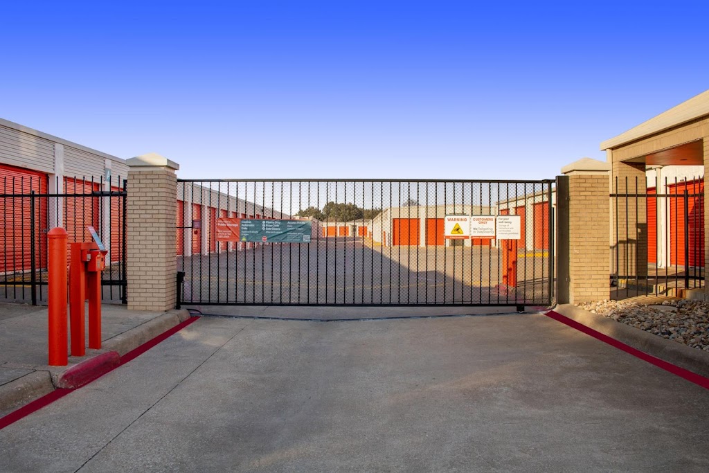 Public Storage | 3301 W Parker Rd, Plano, TX 75023, USA | Phone: (972) 905-6832