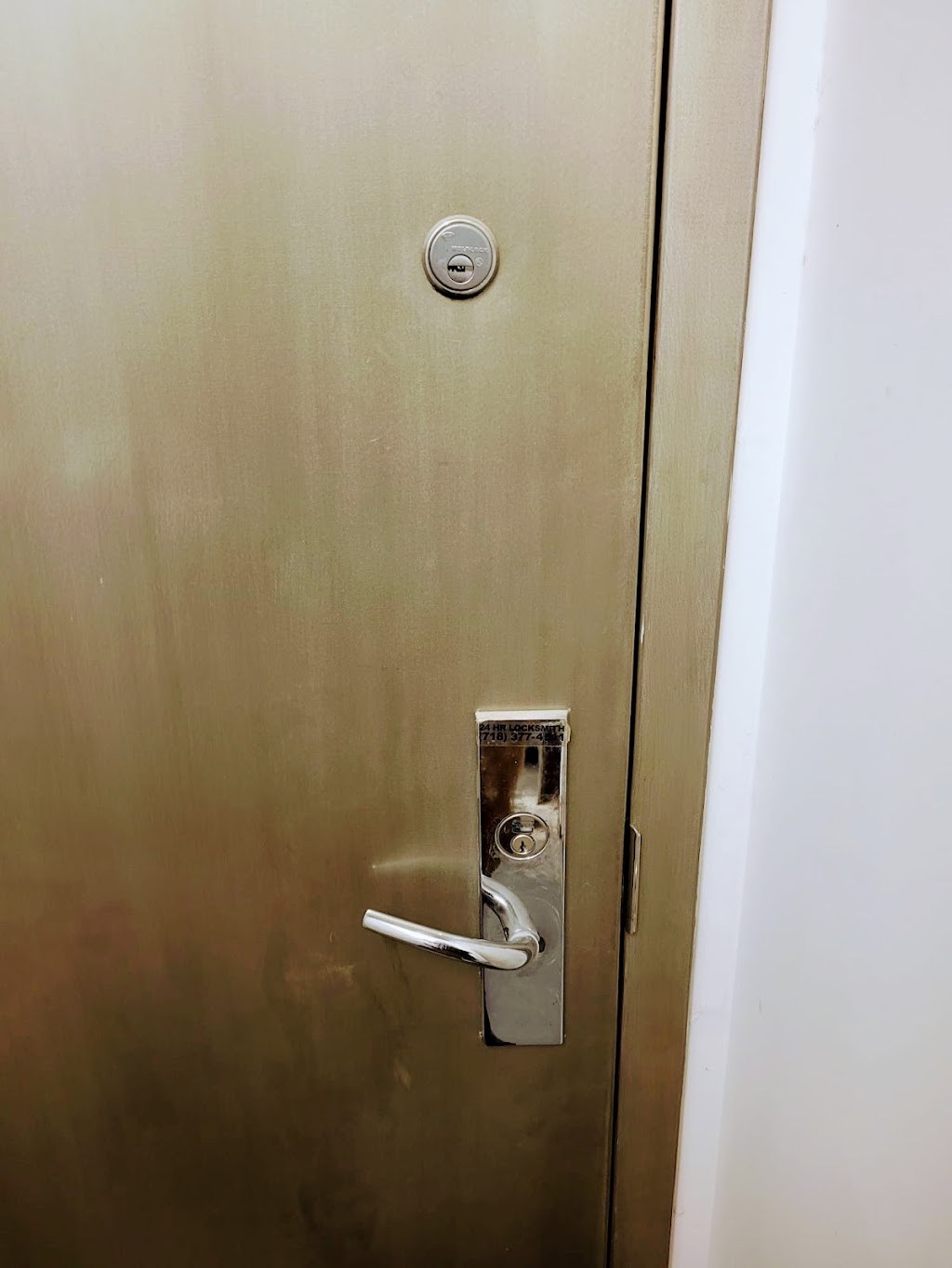 Instalock Locksmith | 1689 Amsterdam Ave, New York, NY 10031 | Phone: (917) 456-8153