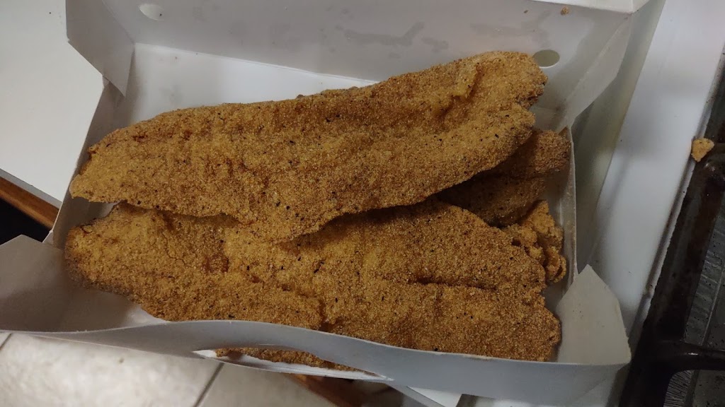 Lisas Chicken | 6440 N Fwy, Fort Worth, TX 76137, USA | Phone: (682) 708-3452