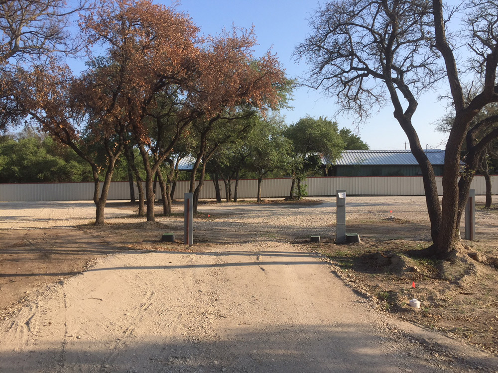 Flat Rock Road RV Park | 101 Mundi Ln, Azle, TX 76020, USA | Phone: (817) 771-8158