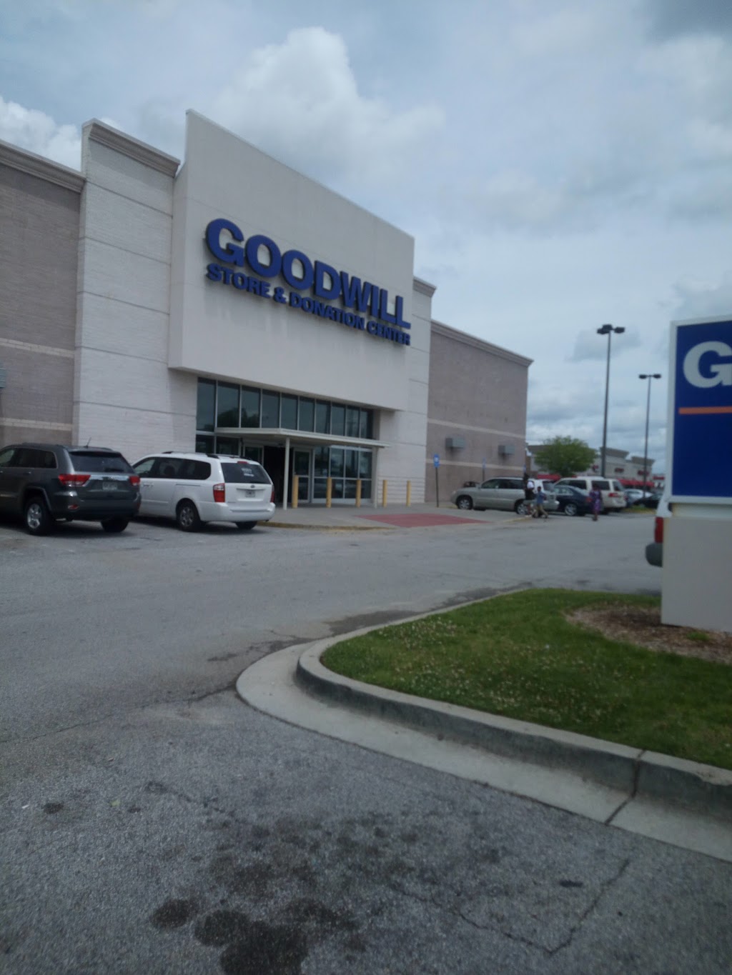 Goodwill Thrift Store & Donation Center | 4749 Jimmy Lee Smith Pkwy, Hiram, GA 30141, USA | Phone: (770) 222-3159