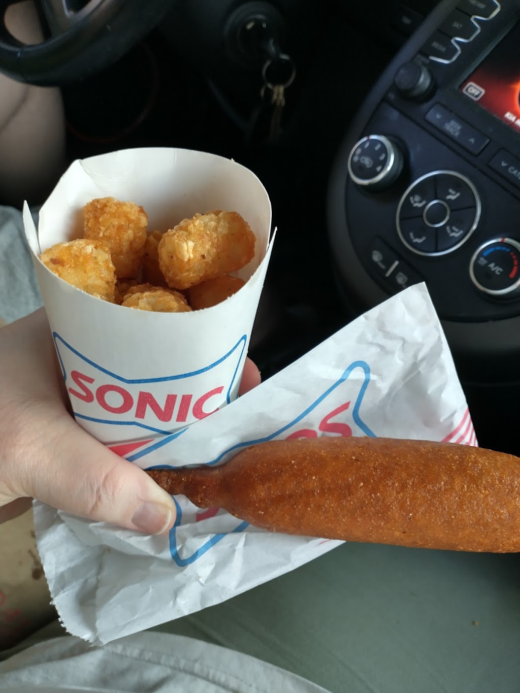 Sonic Drive-In | 2101 American Blvd W, Bloomington, MN 55423, USA | Phone: (952) 746-9495