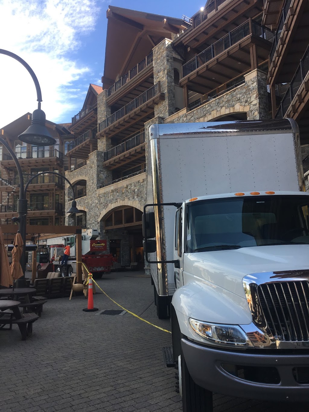 Tahoe Moving and Storage | 40153 Truckee Airport Rd #3, Truckee, CA 96161, USA | Phone: (530) 536-3888