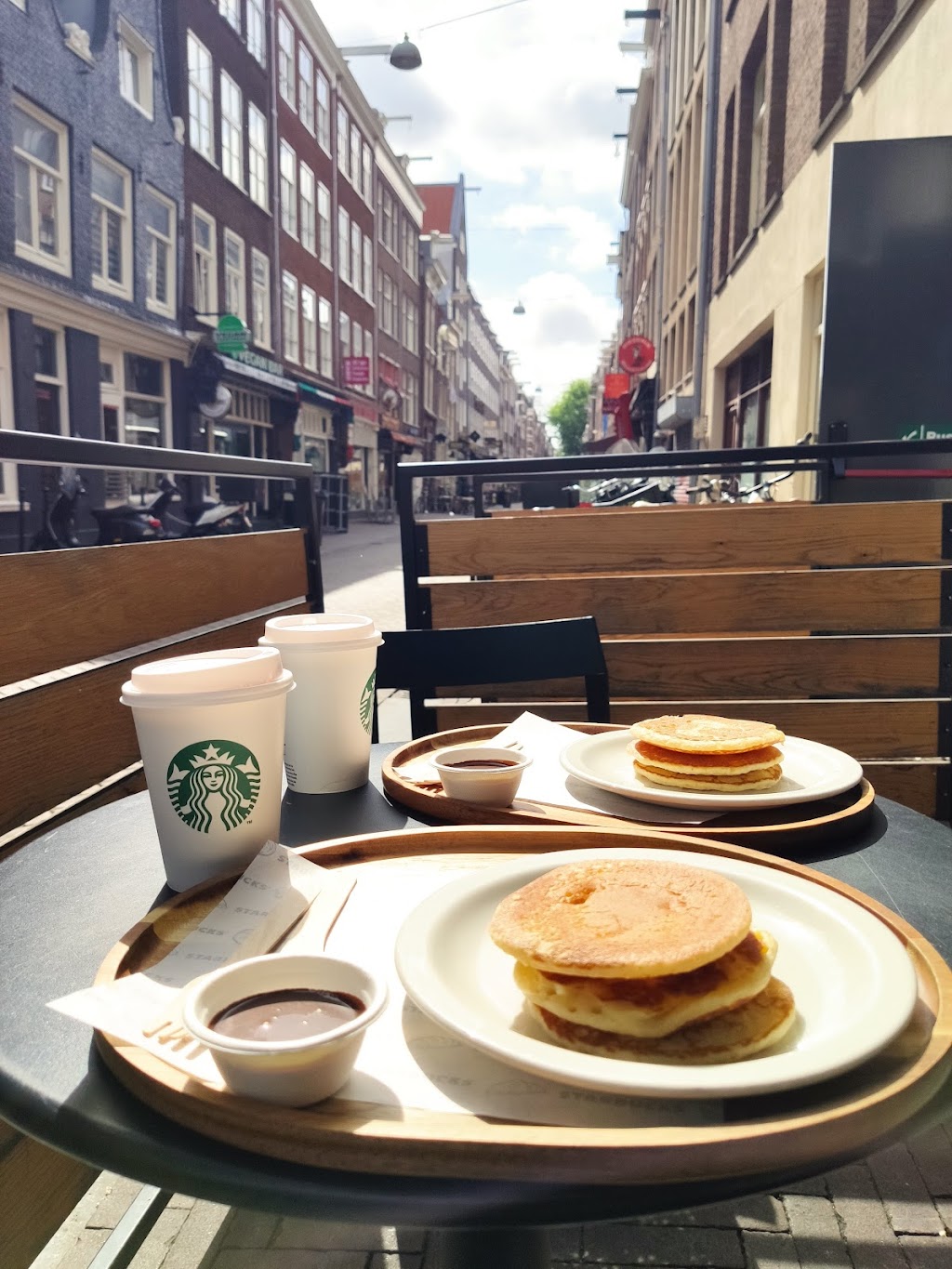 Starbucks | Leidsestraat 101, 1017 NZ Amsterdam, Netherlands | Phone: 020 624 1592