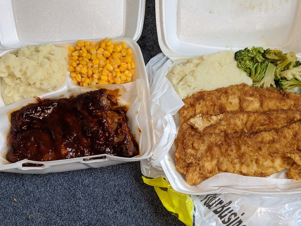 Just A Bit Of Soul Carryout & Catering @ BBX LIQUORS | 821 Old Philadelphia Rd, Aberdeen, MD 21001, USA | Phone: (443) 922-7067