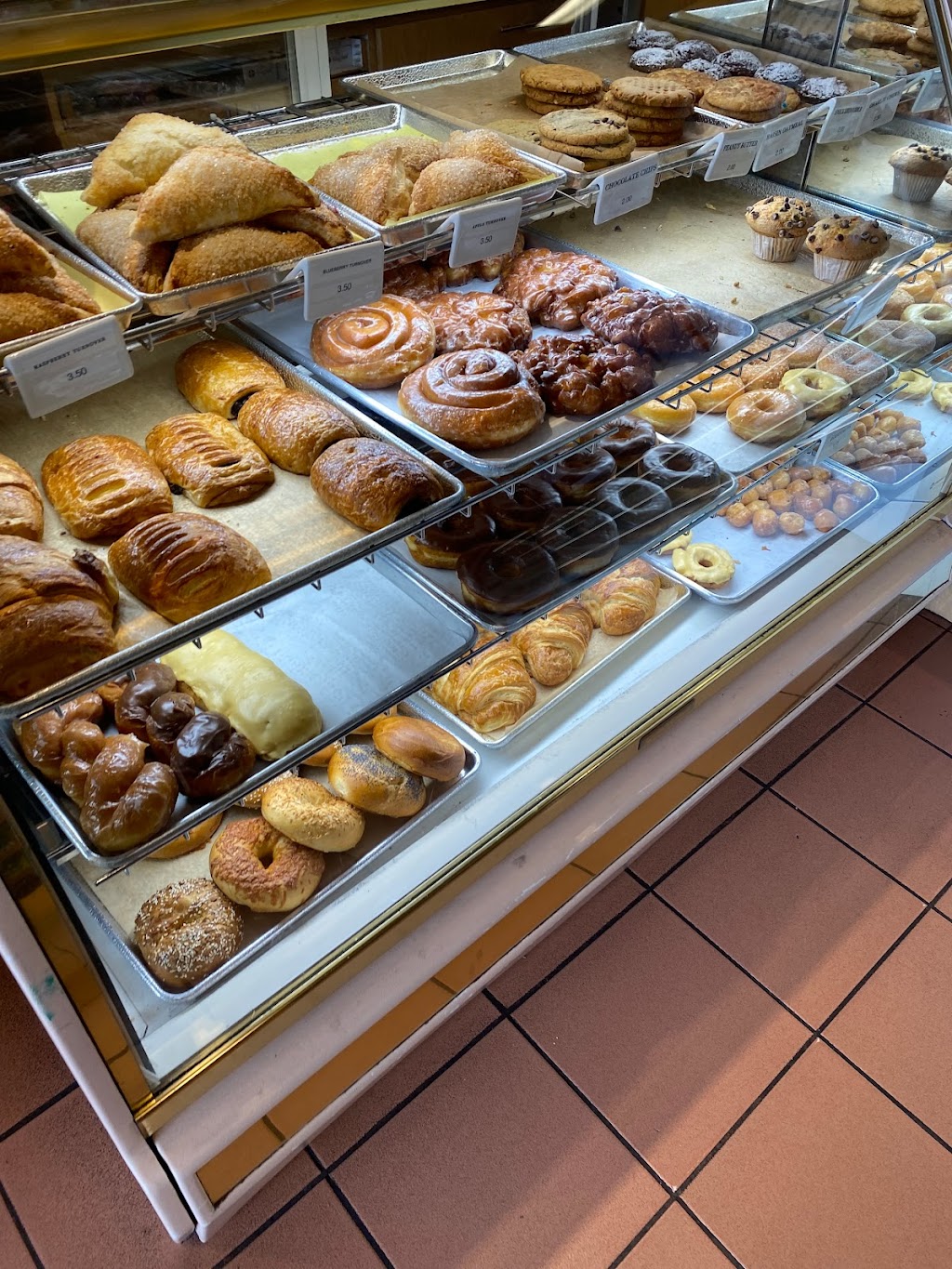 Creightons American Bakery | 673 Portola Dr, San Francisco, CA 94127, USA | Phone: (415) 753-0750