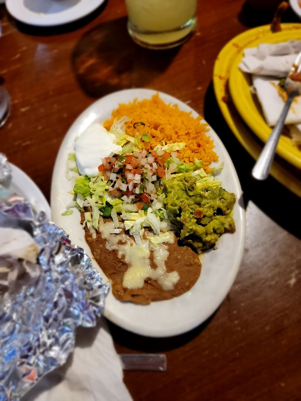 Casa Romero | 521 E Airline Dr, East Alton, IL 62024, USA | Phone: (618) 258-8204