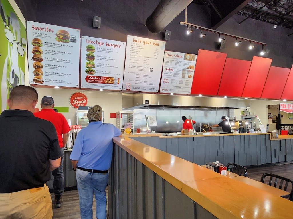 MOOYAH Burgers, Fries & Shakes | 2706 Cabelas Pkwy Ste 140, Gonzales, LA 70737, USA | Phone: (225) 390-1062