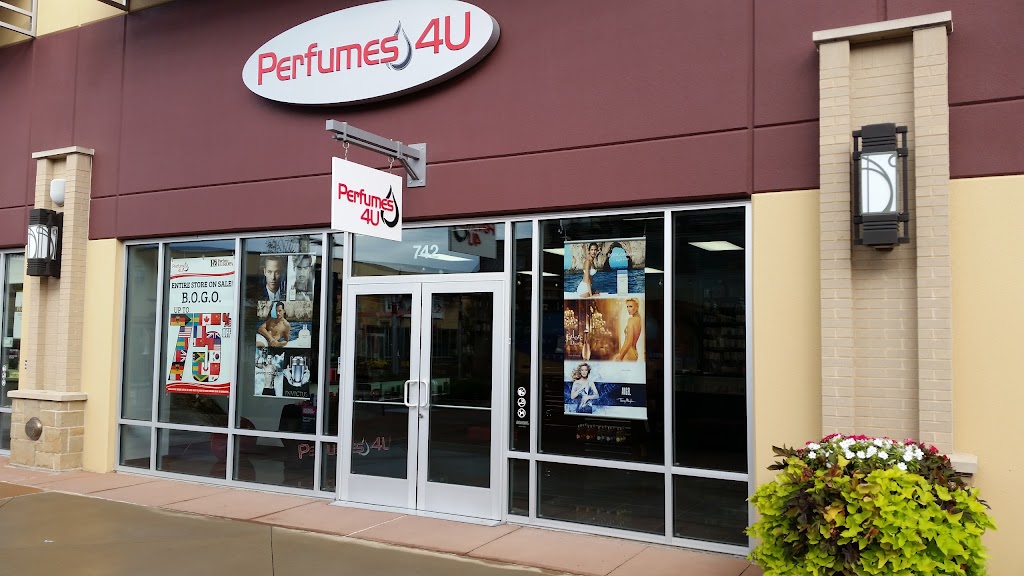 Perfumes 4U | 18527 Outlet Blvd Suite 742, Chesterfield, MO 63005 | Phone: (636) 778-9953