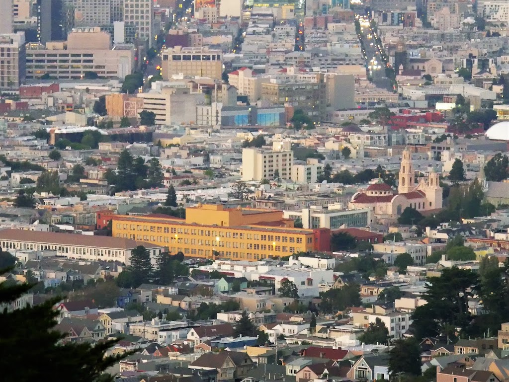 Everett Middle School | 450 Church St, San Francisco, CA 94114, USA | Phone: (415) 241-6344