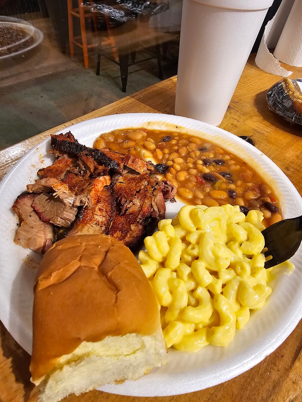 Perrys Smokin Pig | 2025 Old Hwy 31West, White House, TN 37188, USA | Phone: (615) 672-4414