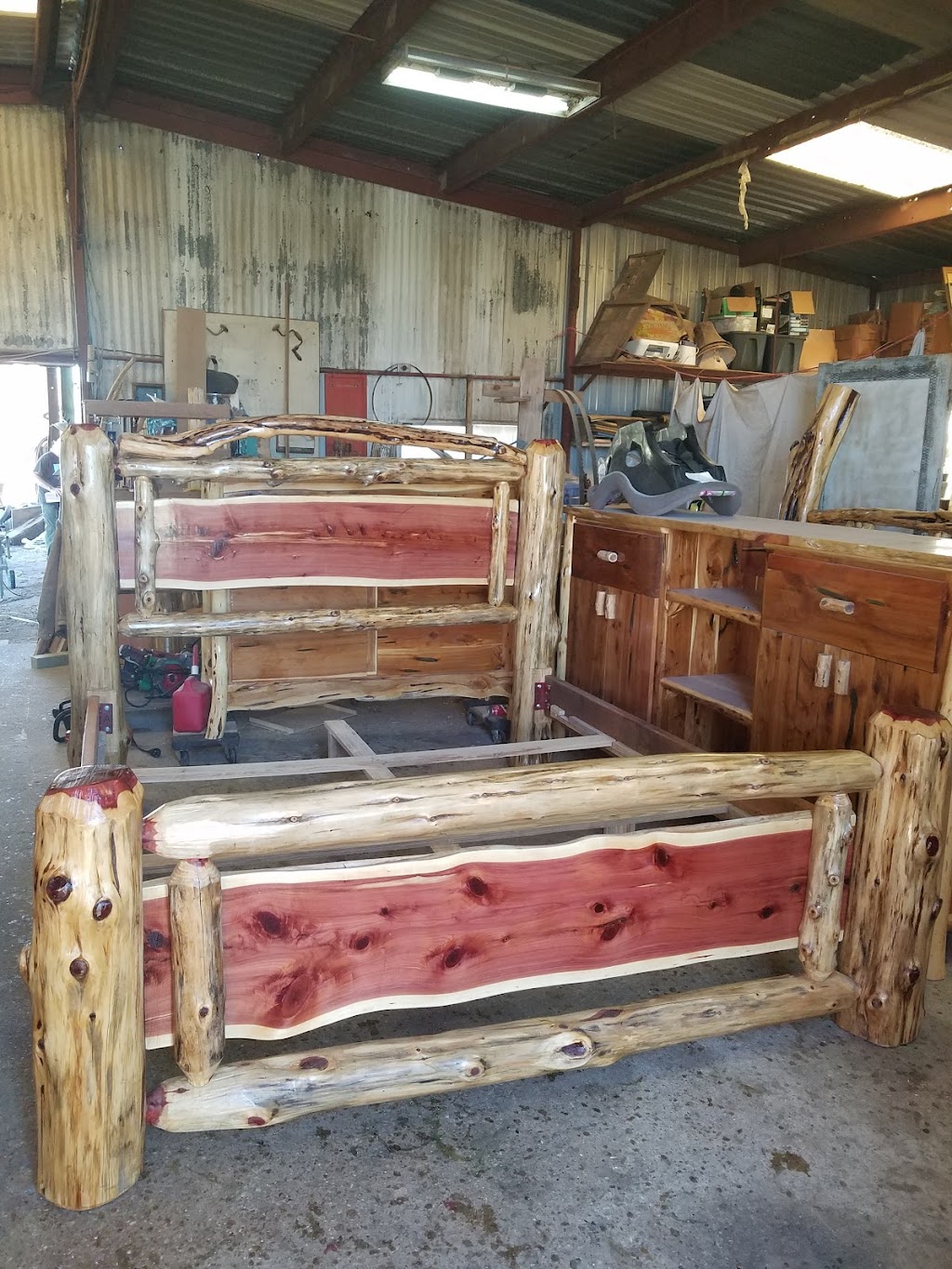 Modern frontier log furniture and sawmill | 3170 TX-174, Kopperl, TX 76652, USA | Phone: (817) 202-5131