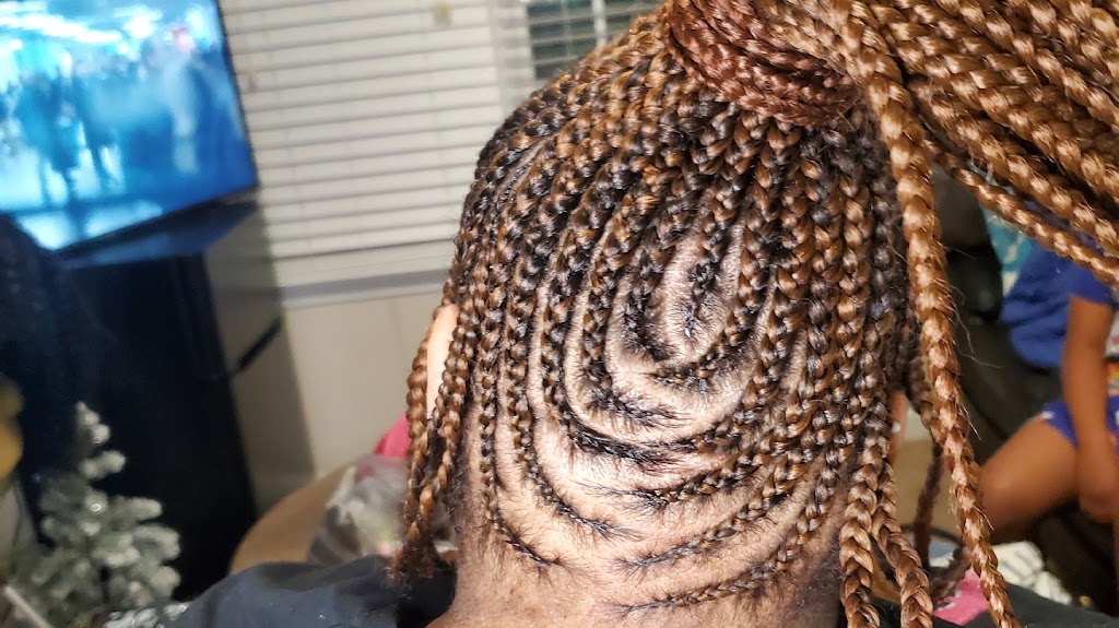 Dolly wigs and hair braiding | 231 Marietta Rd, Canton, GA 30114 | Phone: (678) 775-8960