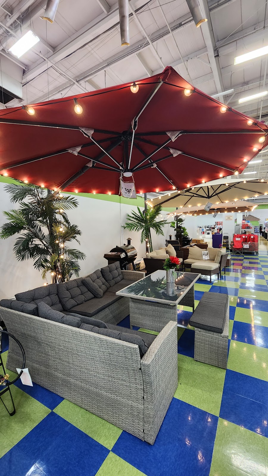 Curacao San Bernardino | 885 Harriman Pl, San Bernardino, CA 92408, USA | Phone: (909) 383-5099