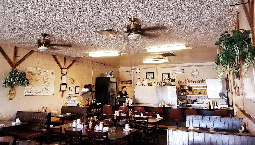 Mikeys Family Restaurant | 9333 E Main St #11, Mesa, AZ 85207, USA | Phone: (480) 986-3786