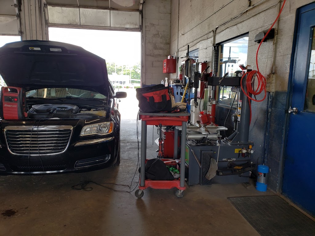 Father and Sons Auto Repair and Towing Services | 1241 W Memorial Blvd, Lakeland, FL 33815, USA | Phone: (863) 682-2791