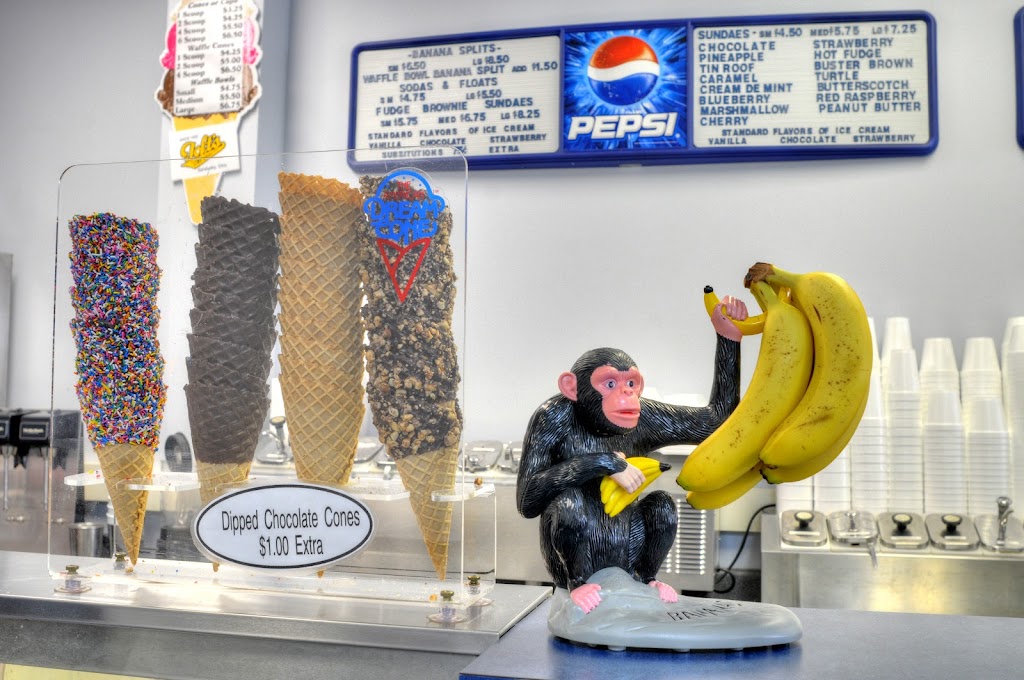 Tofts Ice Cream Parlor | 4016 E Harbor Rd, Port Clinton, OH 43452, USA | Phone: (419) 732-8857