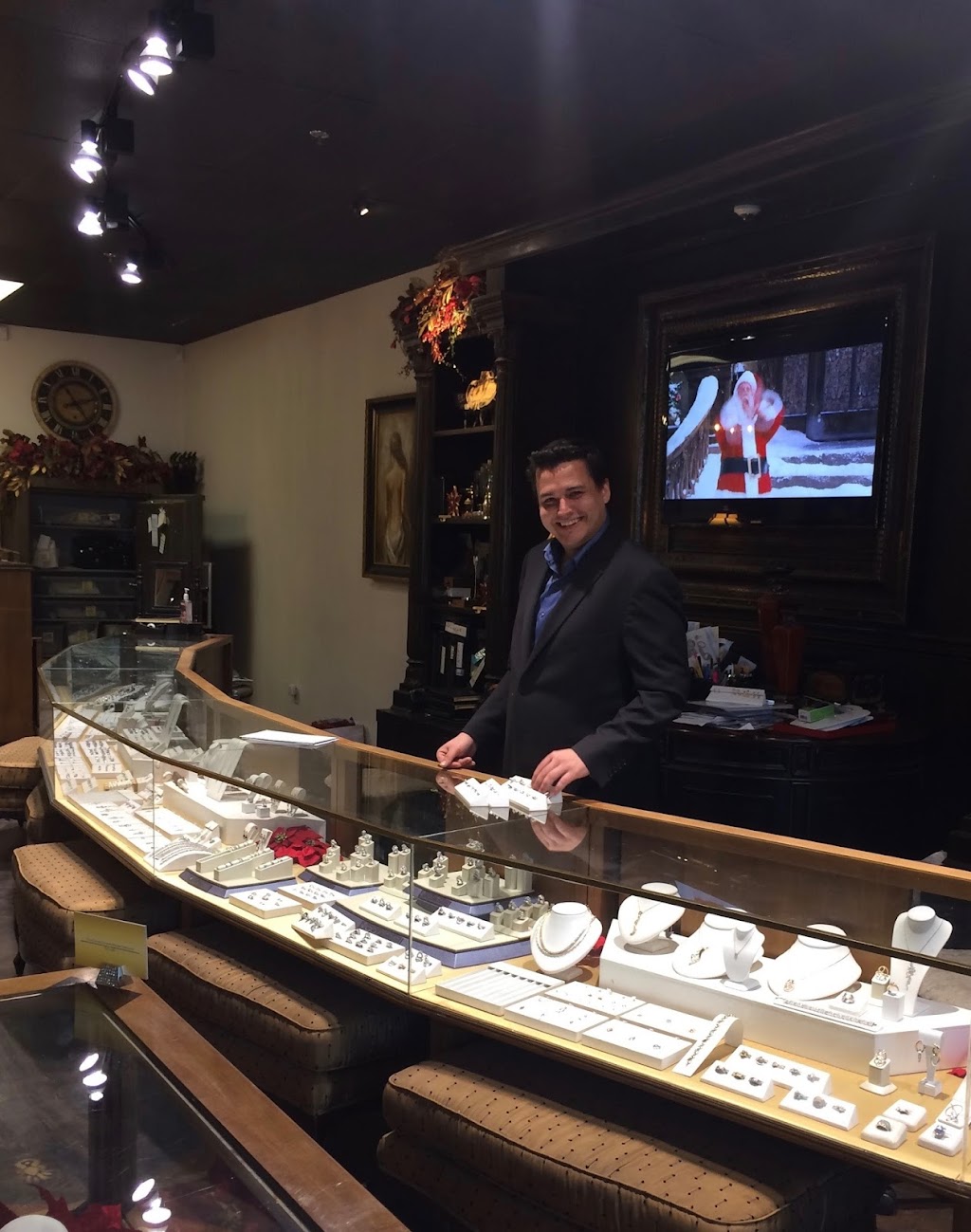 Mon Bijou Jewelers Inc | 6610 Folsom-Auburn Rd #4, Folsom, CA 95630, USA | Phone: (916) 941-7778