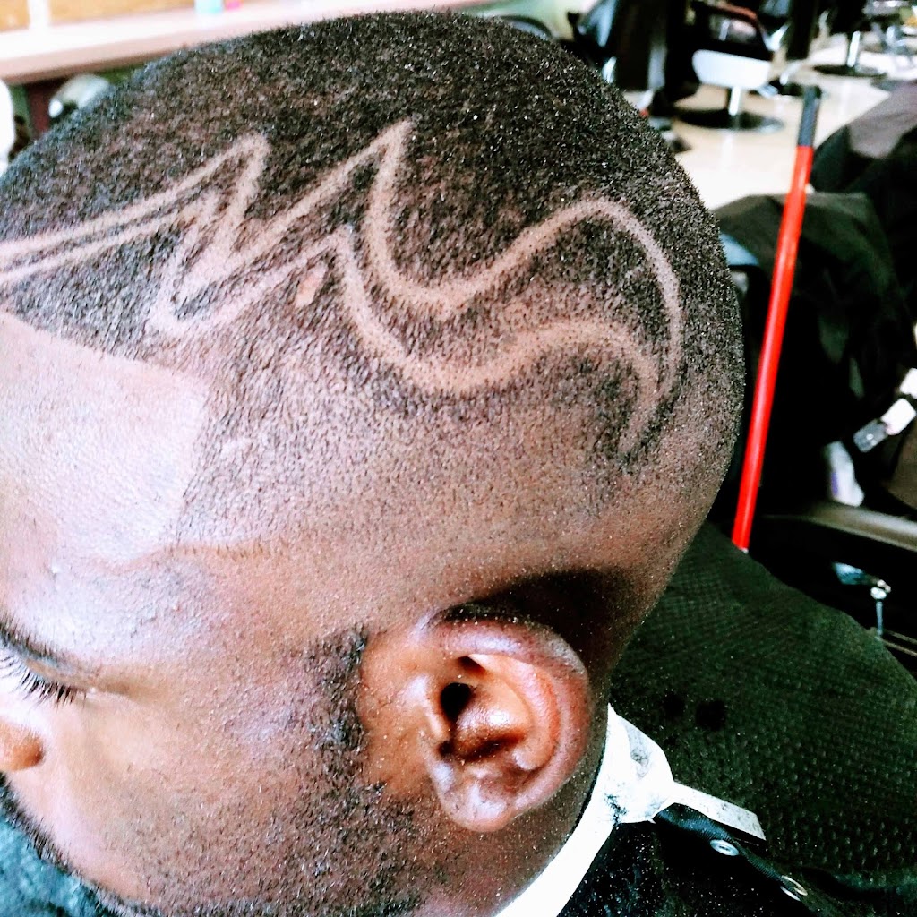 Js Classic Cutz LLC | 1387 Shadeland Ave Suite E, Warren Park, IN 46219, USA | Phone: (317) 671-3487
