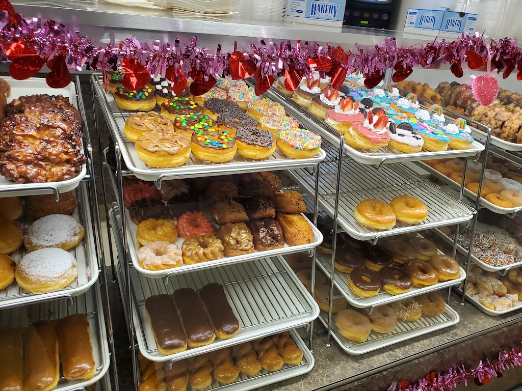 Judy’s Donuts | 1365 N Willow Ave, Clovis, CA 93619, USA | Phone: (559) 322-1951