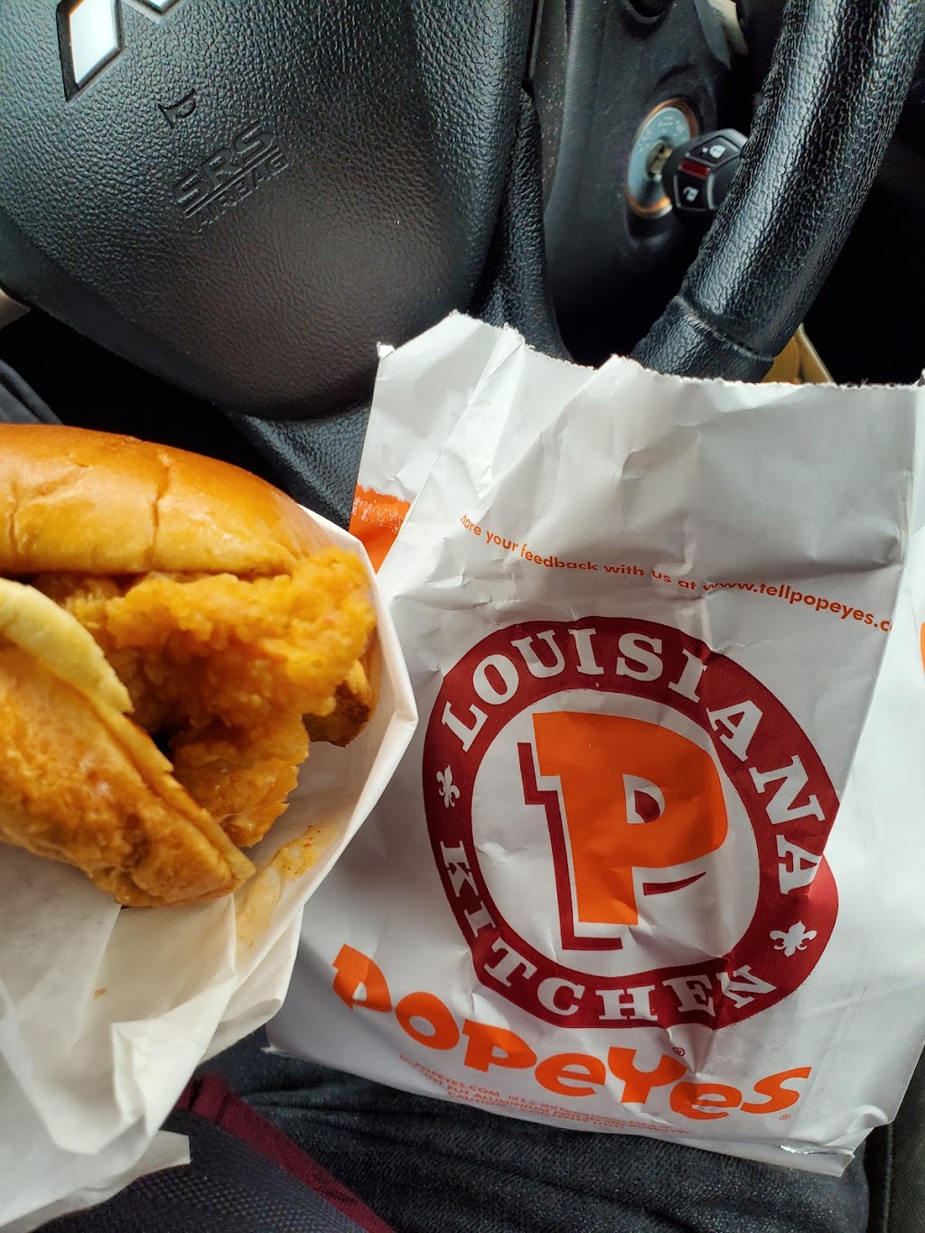 Popeyes Louisiana Kitchen | 7088 Liberty Centre Dr, Liberty Township, OH 45069, USA | Phone: (513) 777-6865