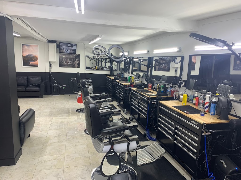 Ivan’s Barbershop | 916 W Division St Suite B, Arlington, TX 76012, USA | Phone: (817) 987-2555