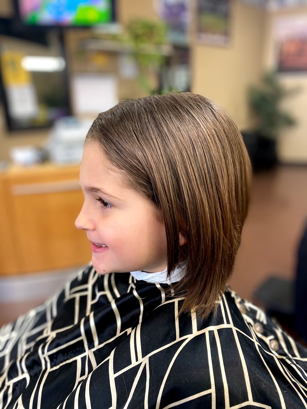 J J Barber Shop | 3790, 5905 W Bell Rd # 3, Glendale, AZ 85308, USA | Phone: (602) 896-2631