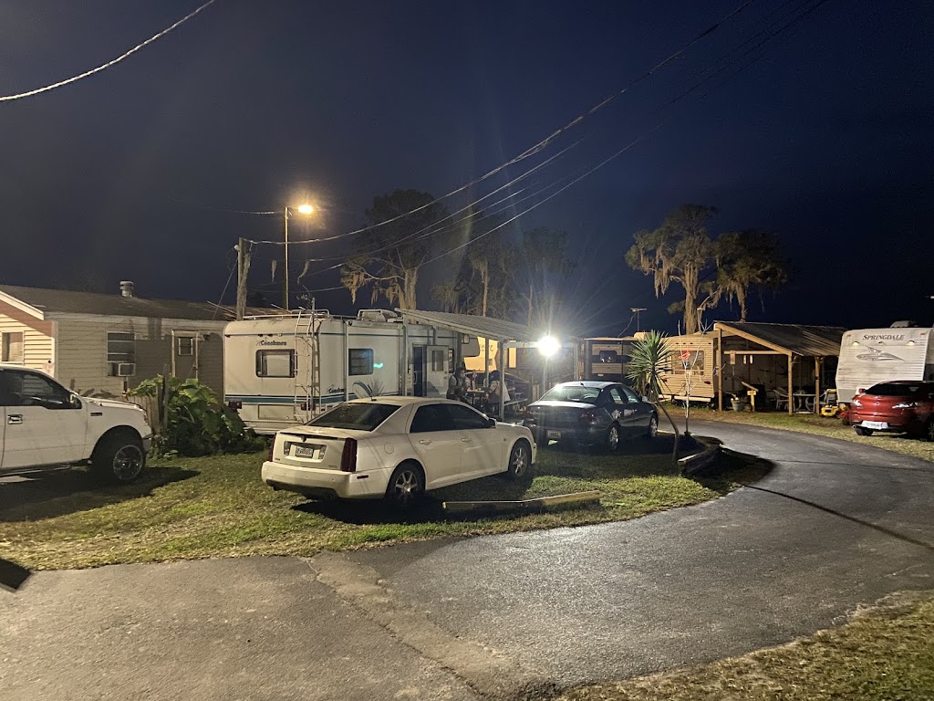 Friendly Rv Park | 1615 Hwy 17, Lake Alfred, FL 33850, USA | Phone: (407) 230-2204