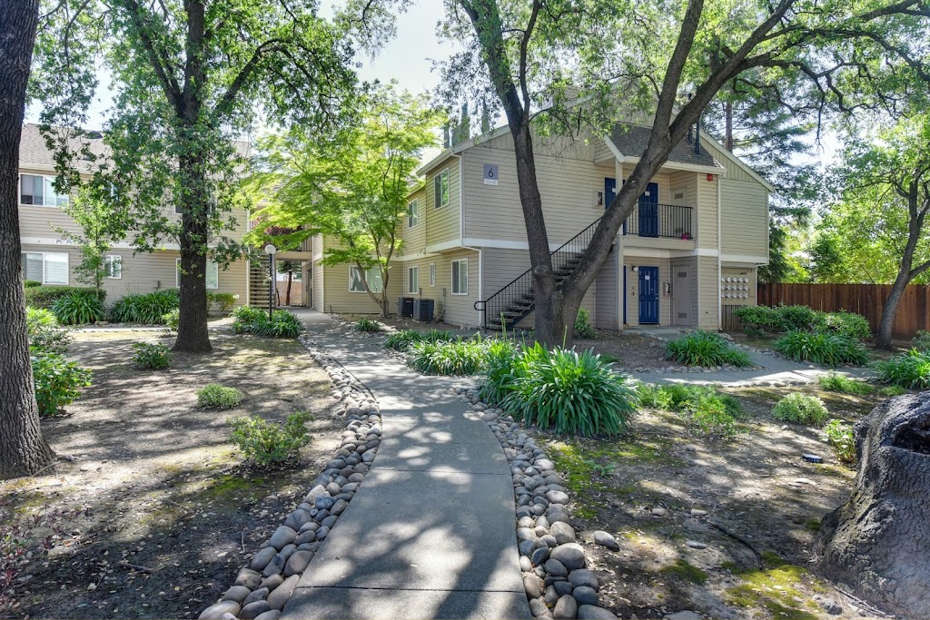 Hidden Oaks Apartments | 5979 Devecchi Ave, Citrus Heights, CA 95621, USA | Phone: (833) 204-7079