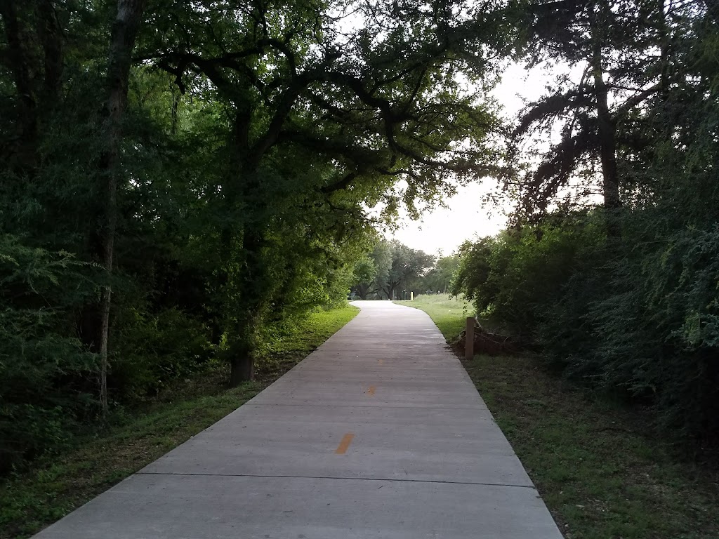 Kiest Park | 3080 S Hampton Rd, Dallas, TX 75224, USA | Phone: (214) 670-1918