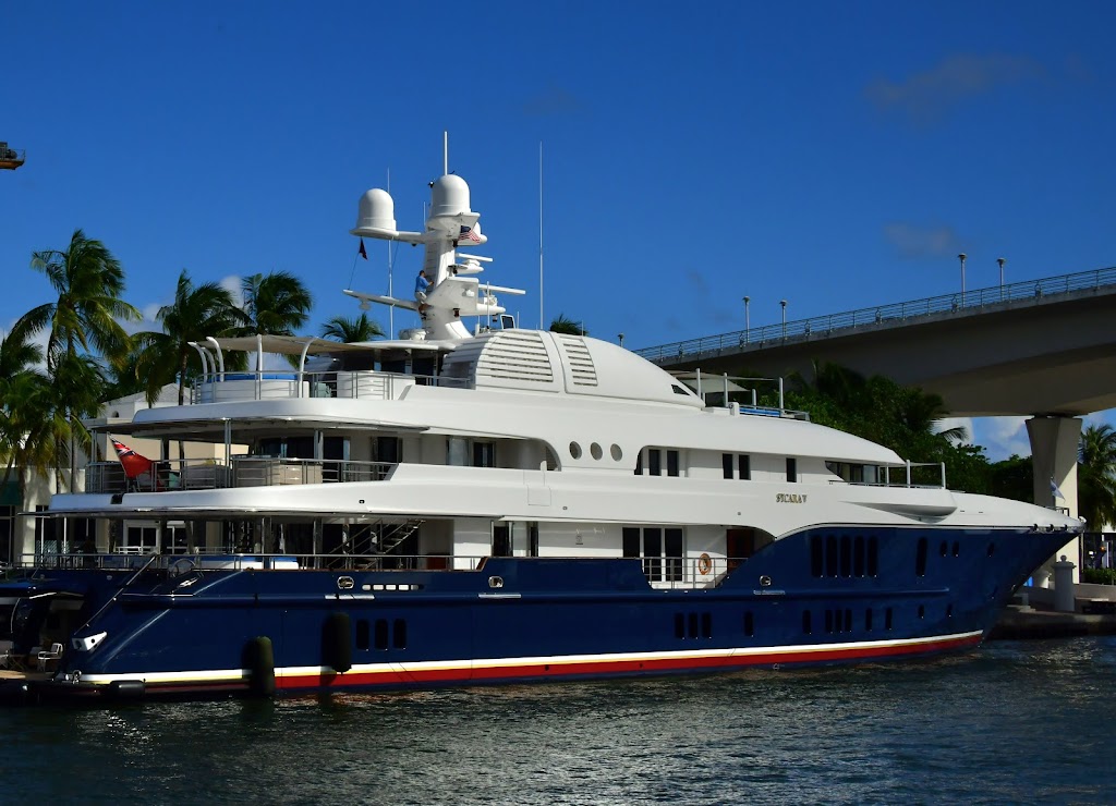 Fort Lauderdale International Boat Show | 801 Seabreeze Blvd, Fort Lauderdale, FL 33316, USA | Phone: (954) 463-6762