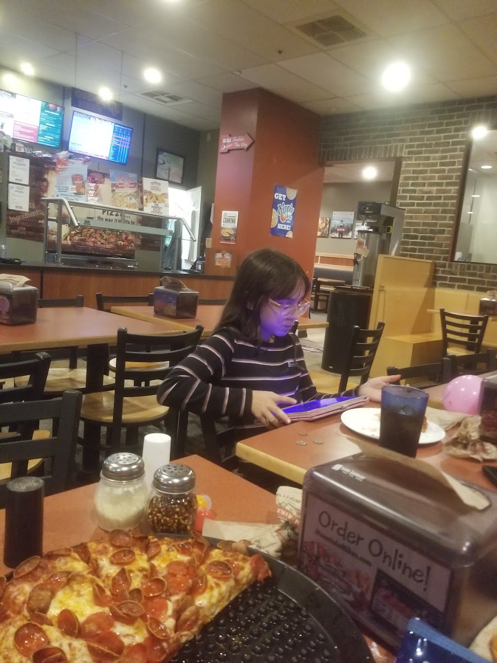 Mountain Mikes Pizza | 111 S Maag Ave, Oakdale, CA 95361, USA | Phone: (209) 847-4701