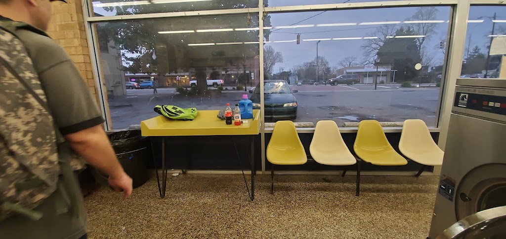 Sunshine Coin-Operated Laundry | 216 1st Ave S, Conover, NC 28613, USA | Phone: (828) 612-0073