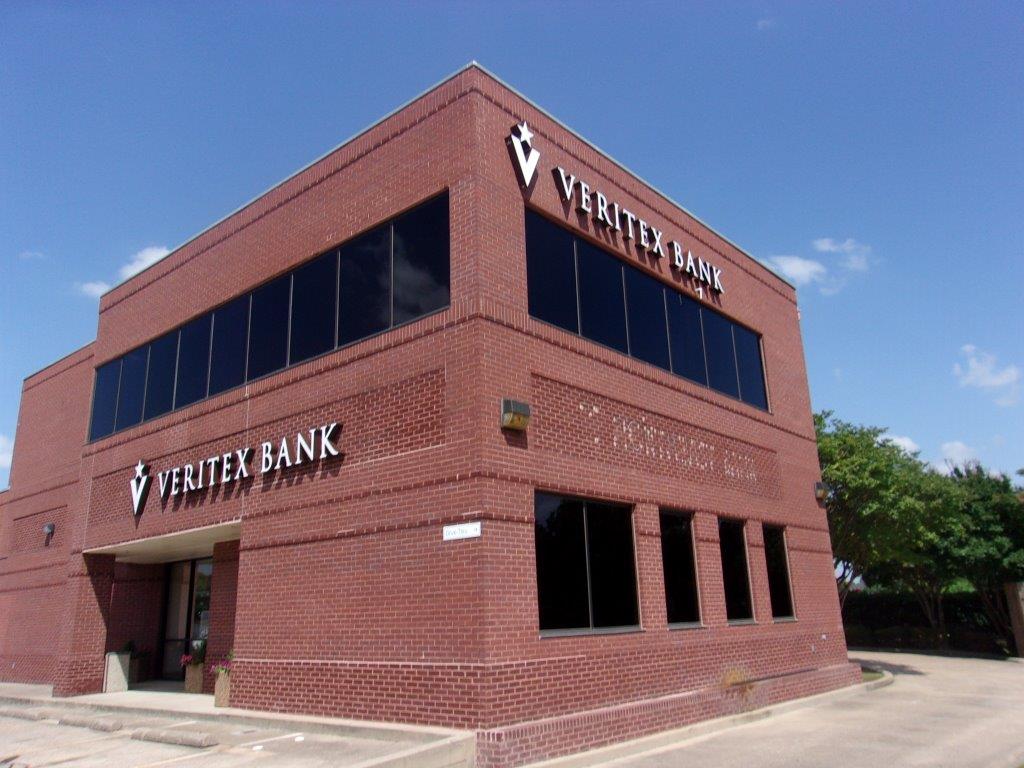 Veritex Bank | 1438 Oates Dr, Mesquite, TX 75150 | Phone: (972) 681-9777
