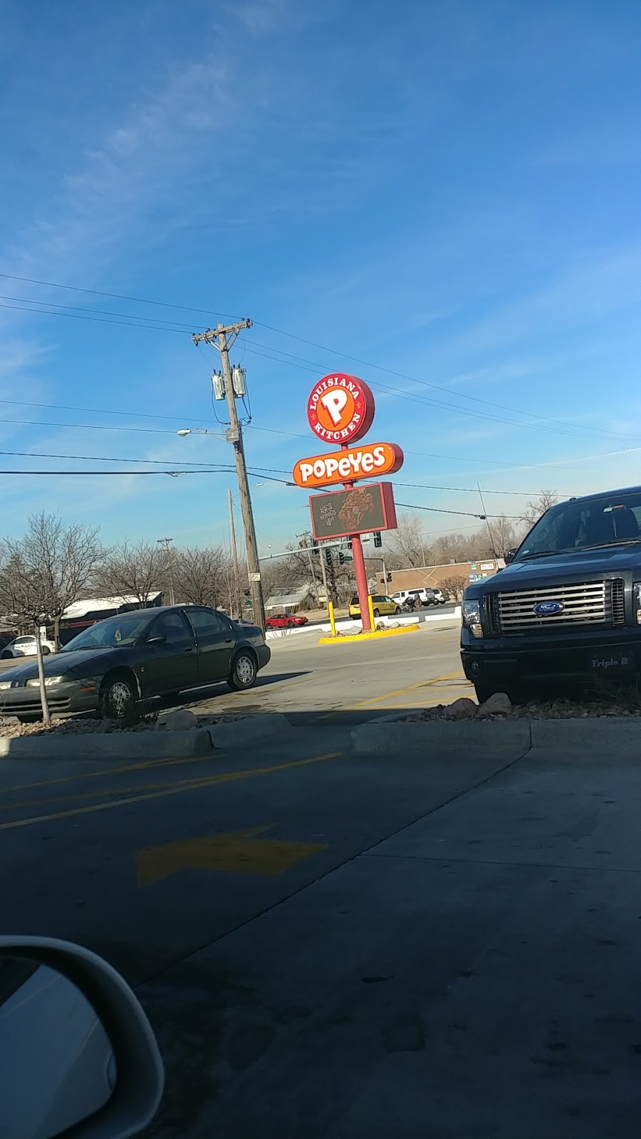 Popeyes Louisiana Kitchen | 1350 N Hillside St, Wichita, KS 67214, USA | Phone: (316) 682-6567