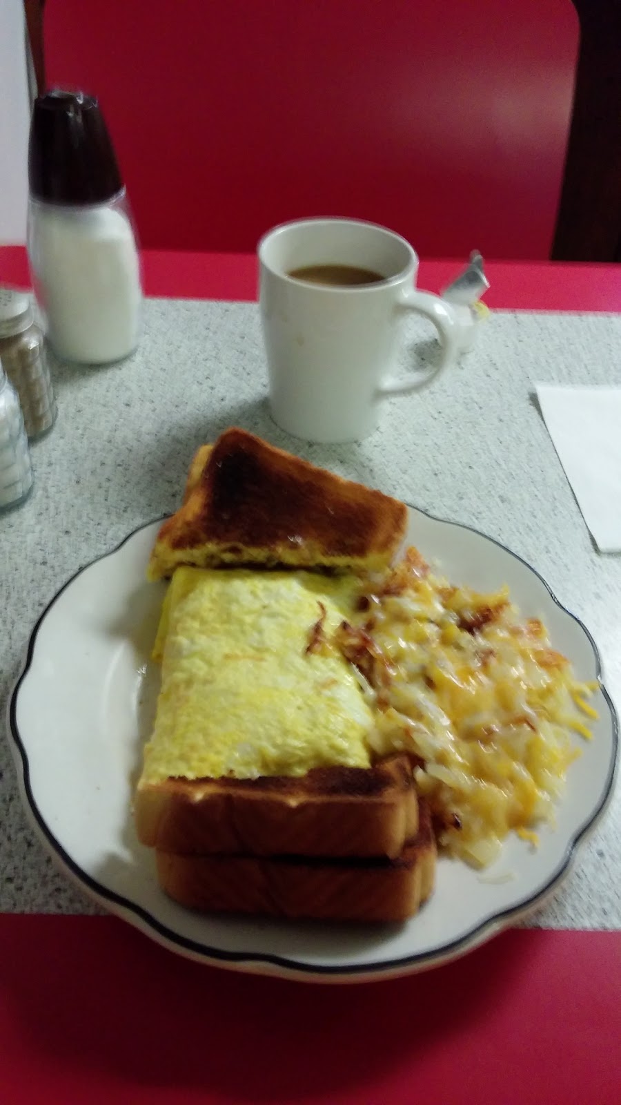 Liberty Café | 206 East St, Liberty Center, OH 43532, USA | Phone: (419) 533-6502