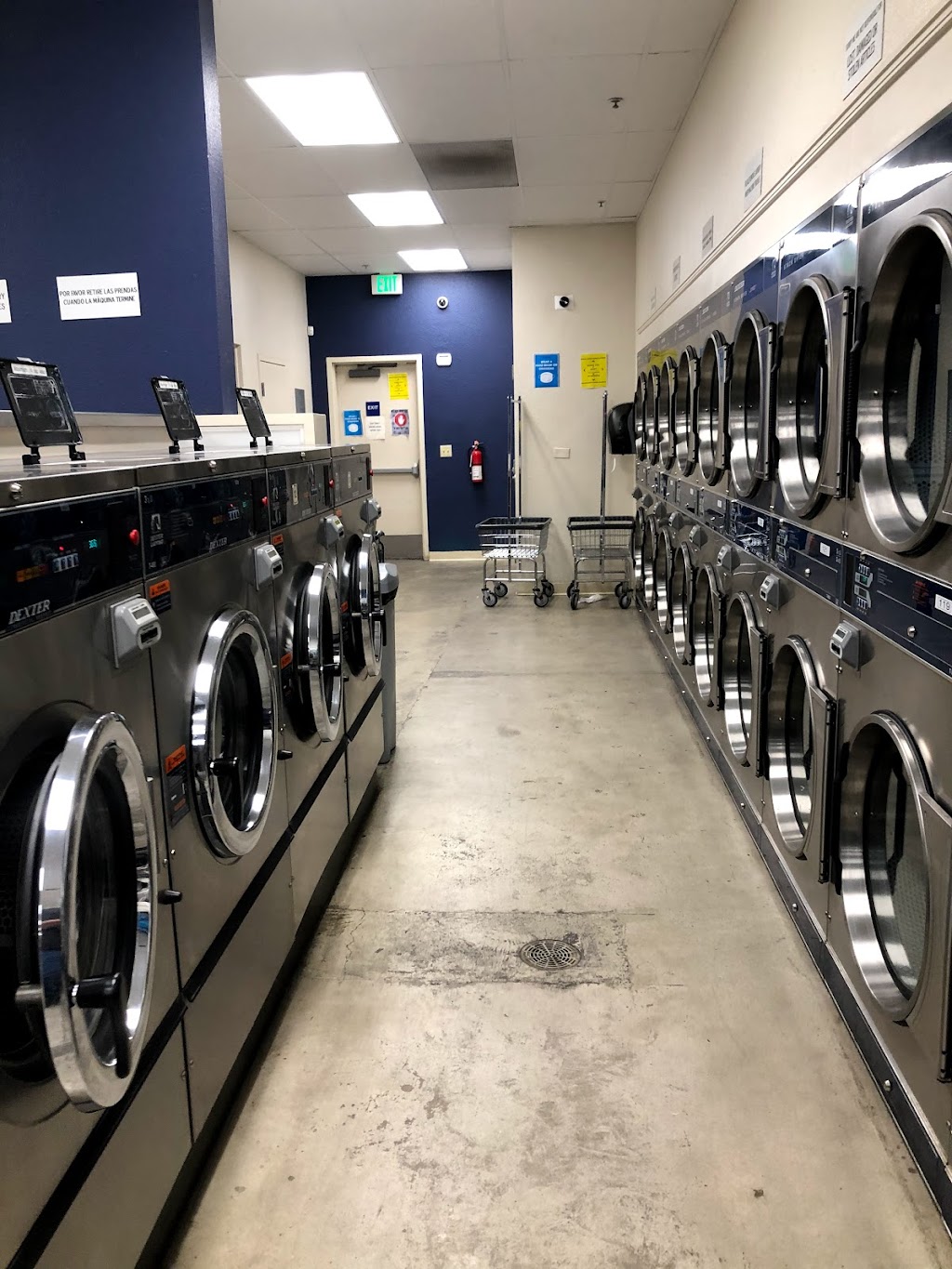 Countryside Laundromat | 1875 Countryside Dr, Turlock, CA 95380, USA | Phone: (209) 850-9235