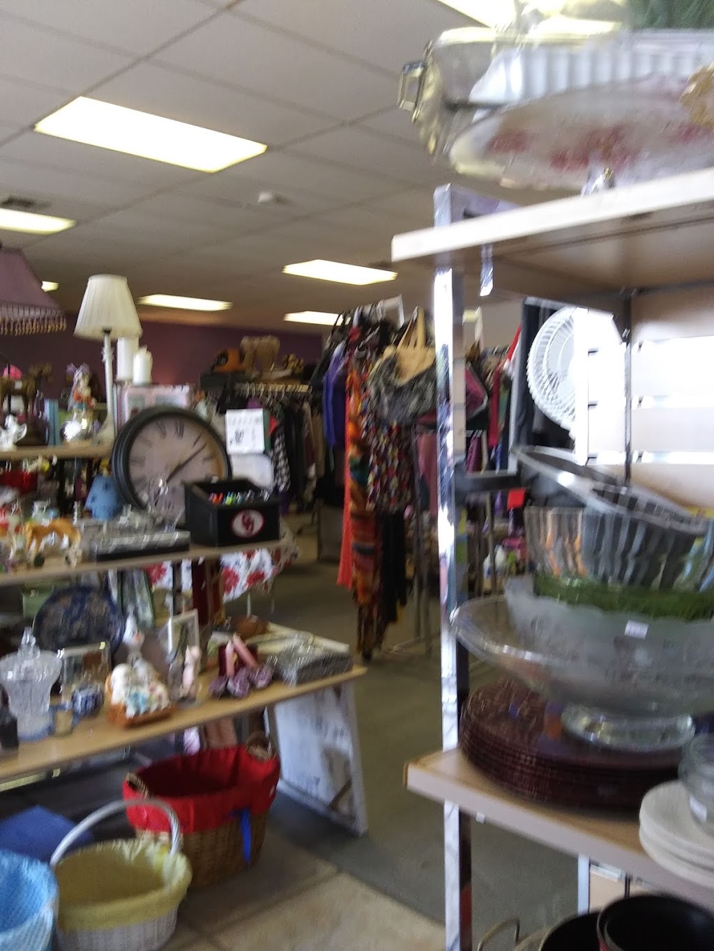 Lulus Super Thrift | 1000 W Choctaw Ave Suite 14, Chickasha, OK 73018, USA | Phone: (405) 825-3432