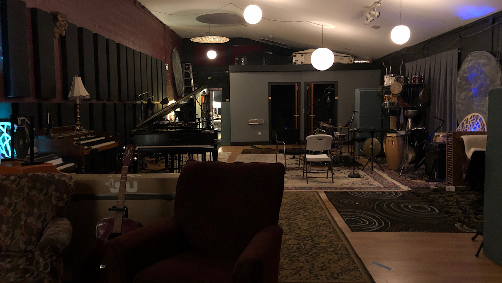 The Studio Nashville | 3723 Charlotte Ave, Nashville, TN 37209, USA | Phone: (615) 516-6416