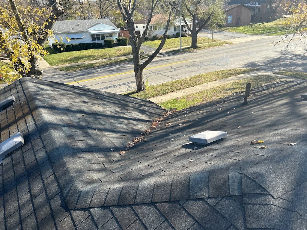 WIW Roofing | 4120 W Franklin St Suite 100, Bellbrook, OH 45305, USA | Phone: (937) 729-3873