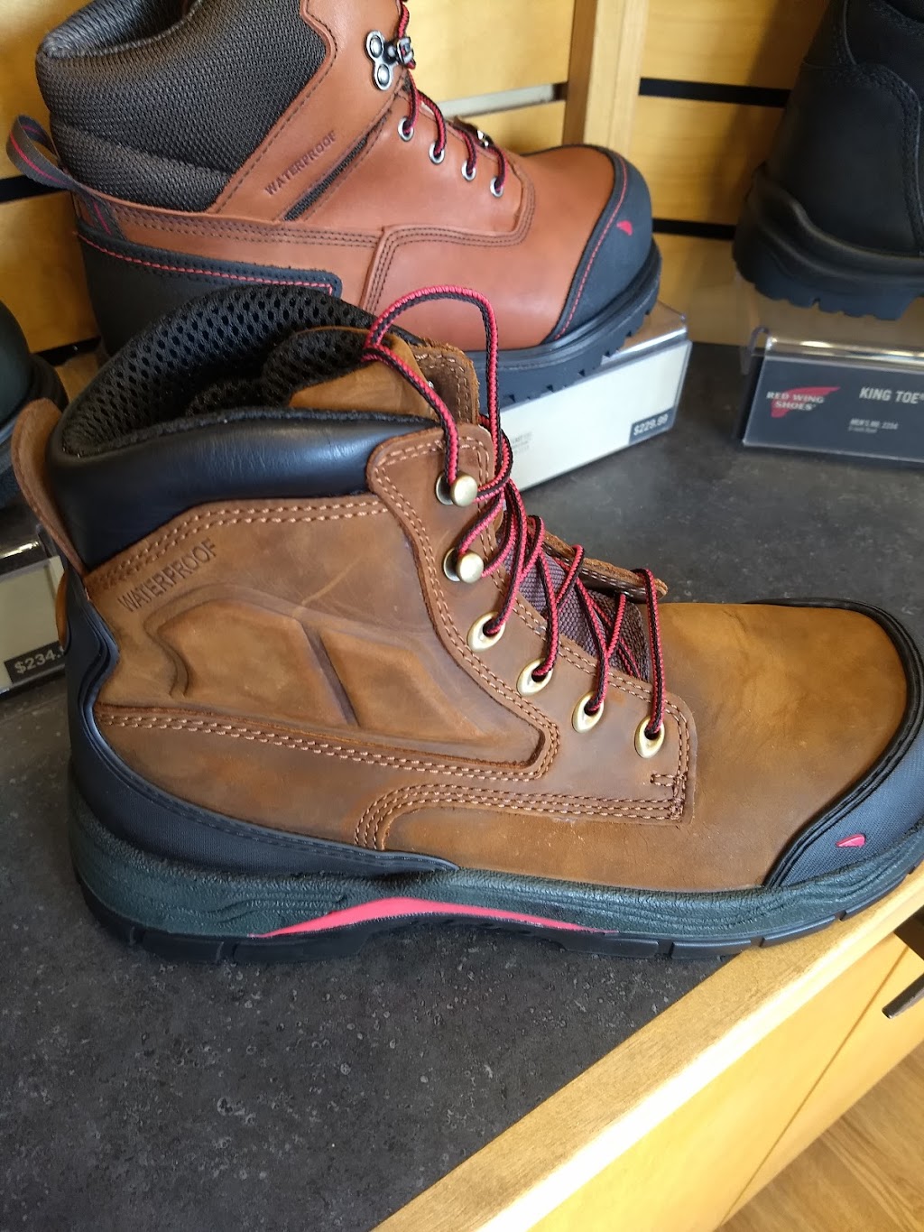 Red Wing Shoes of Merrillville | 2016 81st Ave, Merrillville, IN 46410, USA | Phone: (219) 756-0726