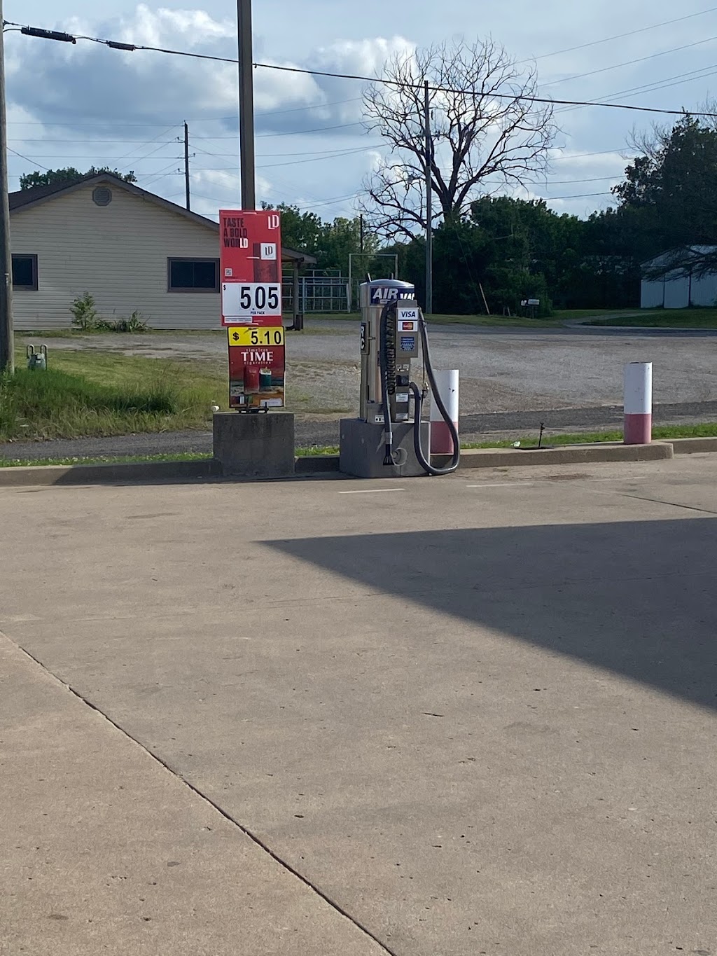 Conoco Gas N Go 103 | 906 E, 906 Frisco Ave, Henryetta, OK 74437, USA | Phone: (918) 921-7604