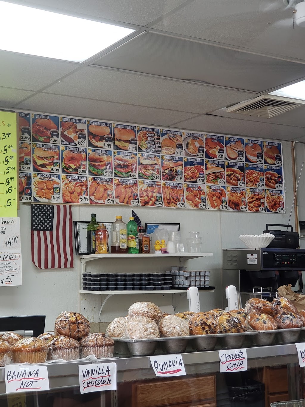 Charlies Deli & Bagels | 535 Amboy Ave, Woodbridge, NJ 07095, USA | Phone: (732) 726-8701