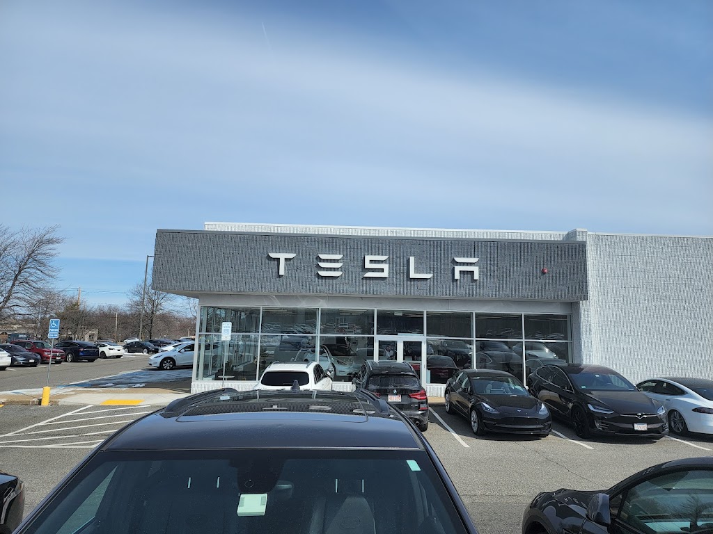 Tesla | 210 Andover St, Peabody, MA 01960, USA | Phone: (978) 326-1623