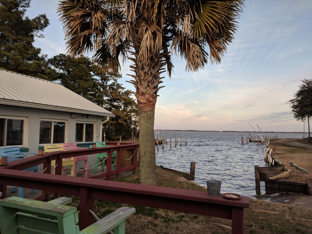 Pearls Bay Villa Restaurant and Marina | 112 Bay Villa Ln, Knotts Island, NC 27950 | Phone: (252) 429-3559