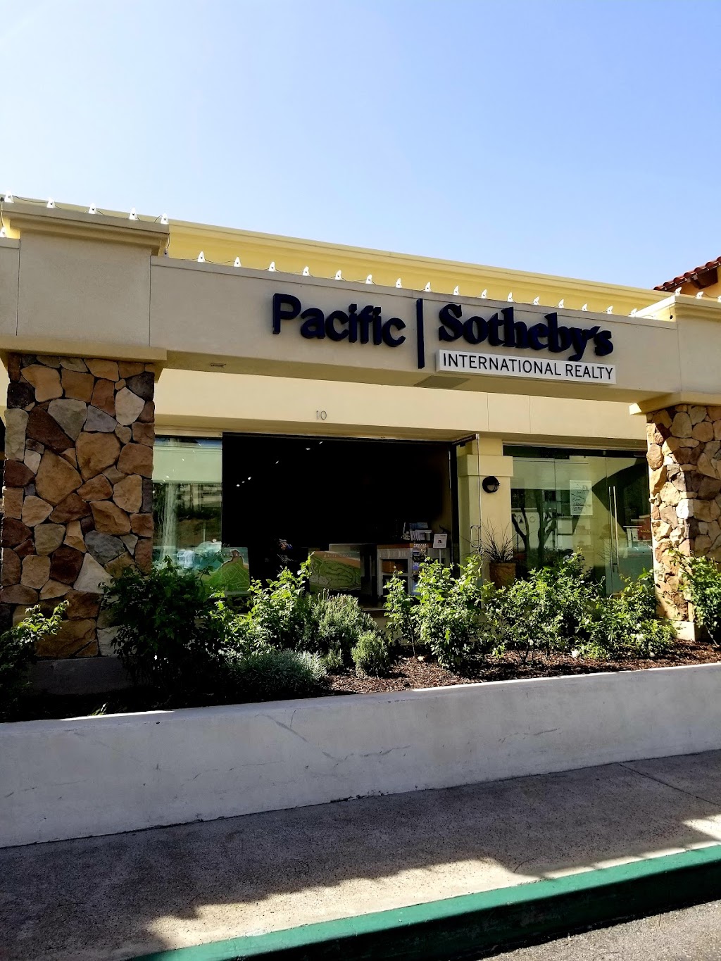 Pacific Sothebys International Realty - real estate agency  | Photo 1 of 4 | Address: 10 Monarch Bay Plaza, Dana Point, CA 92629 | Phone: (949) 545-2820