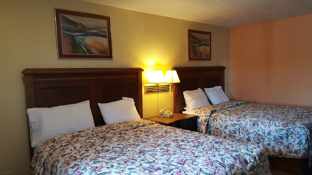 Garden Inn Shepherdsville KY | 130 S Lakeview Dr, Shepherdsville, KY 40165 | Phone: (502) 543-3011