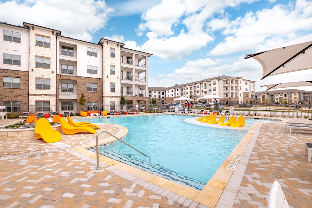 Solay Fort Worth Apartments | 8900 Harmon Rd, Fort Worth, TX 76177, USA | Phone: (817) 904-9414