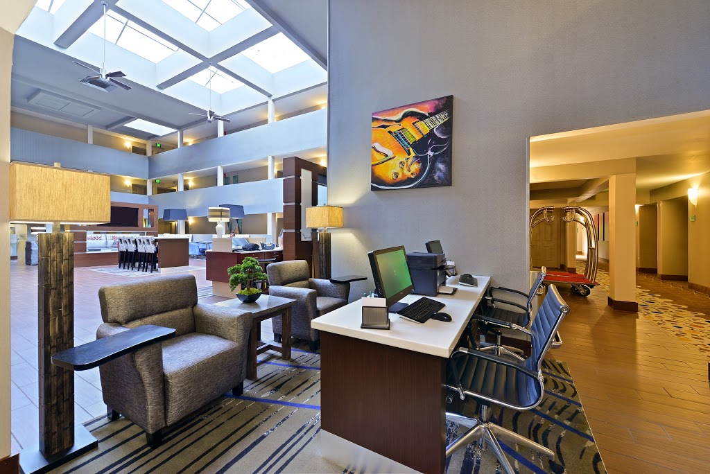 Quality Suites Nashville Airport | 2615 Elm Hill Pike, Nashville, TN 37214, USA | Phone: (615) 883-0114